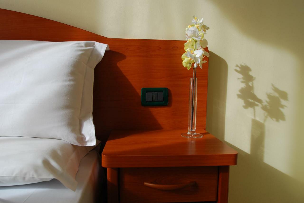 Soana City Rooms Генуа Екстериор снимка