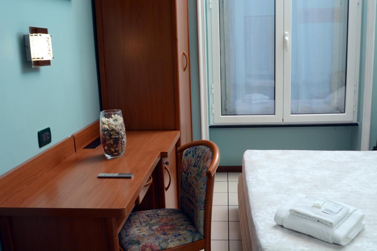 Soana City Rooms Генуа Екстериор снимка